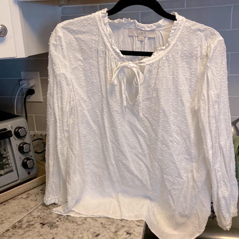 Beautiful white textured/Swiss dotted Loft blouse. Perfect condition. Small.